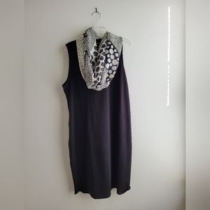 Black & Off-White Scarf